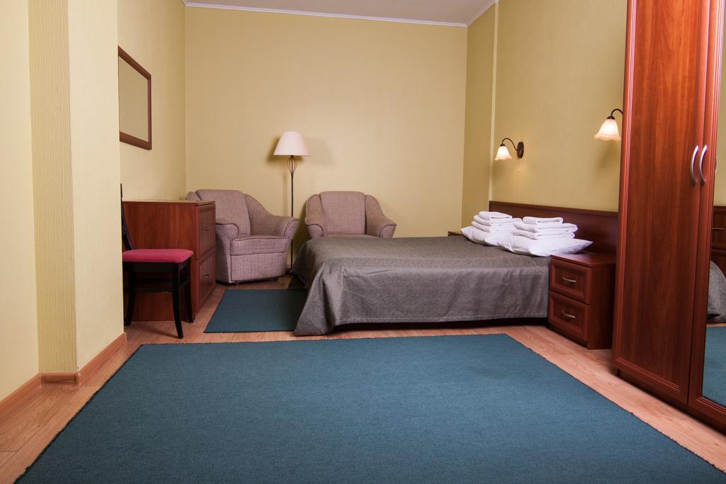 Mini-Hotel On Geroiv Energetykiv Street 18 Kiev Exterior foto