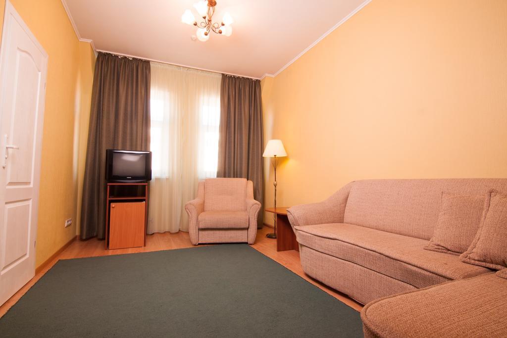 Mini-Hotel On Geroiv Energetykiv Street 18 Kiev Exterior foto