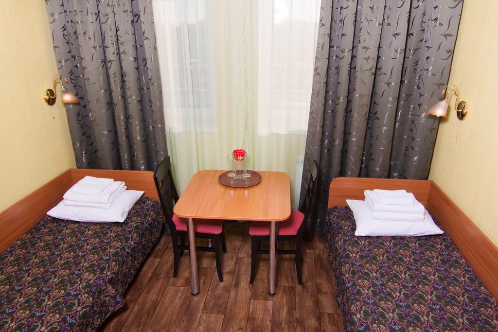 Mini-Hotel On Geroiv Energetykiv Street 18 Kiev Exterior foto
