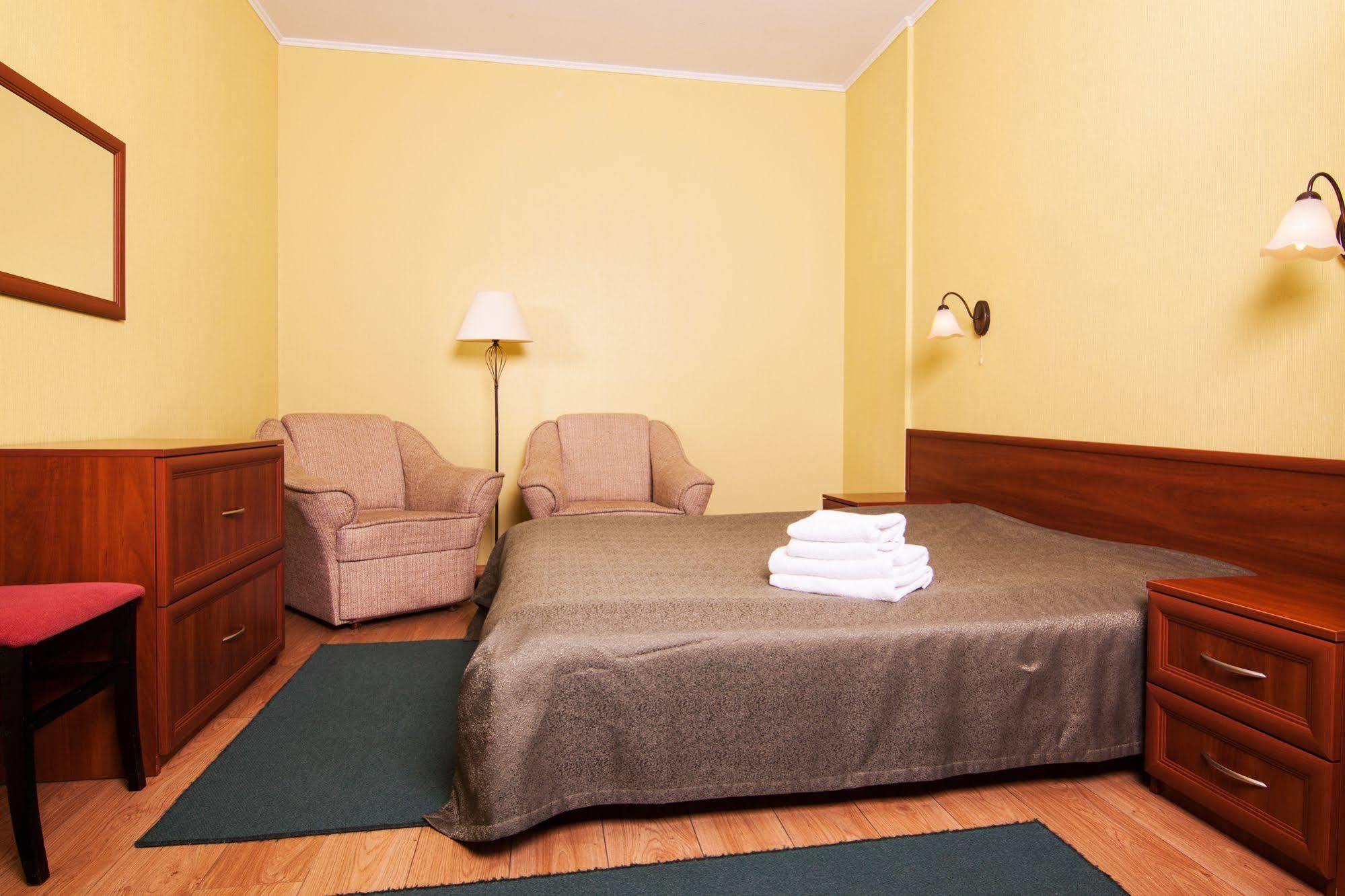 Mini-Hotel On Geroiv Energetykiv Street 18 Kiev Exterior foto