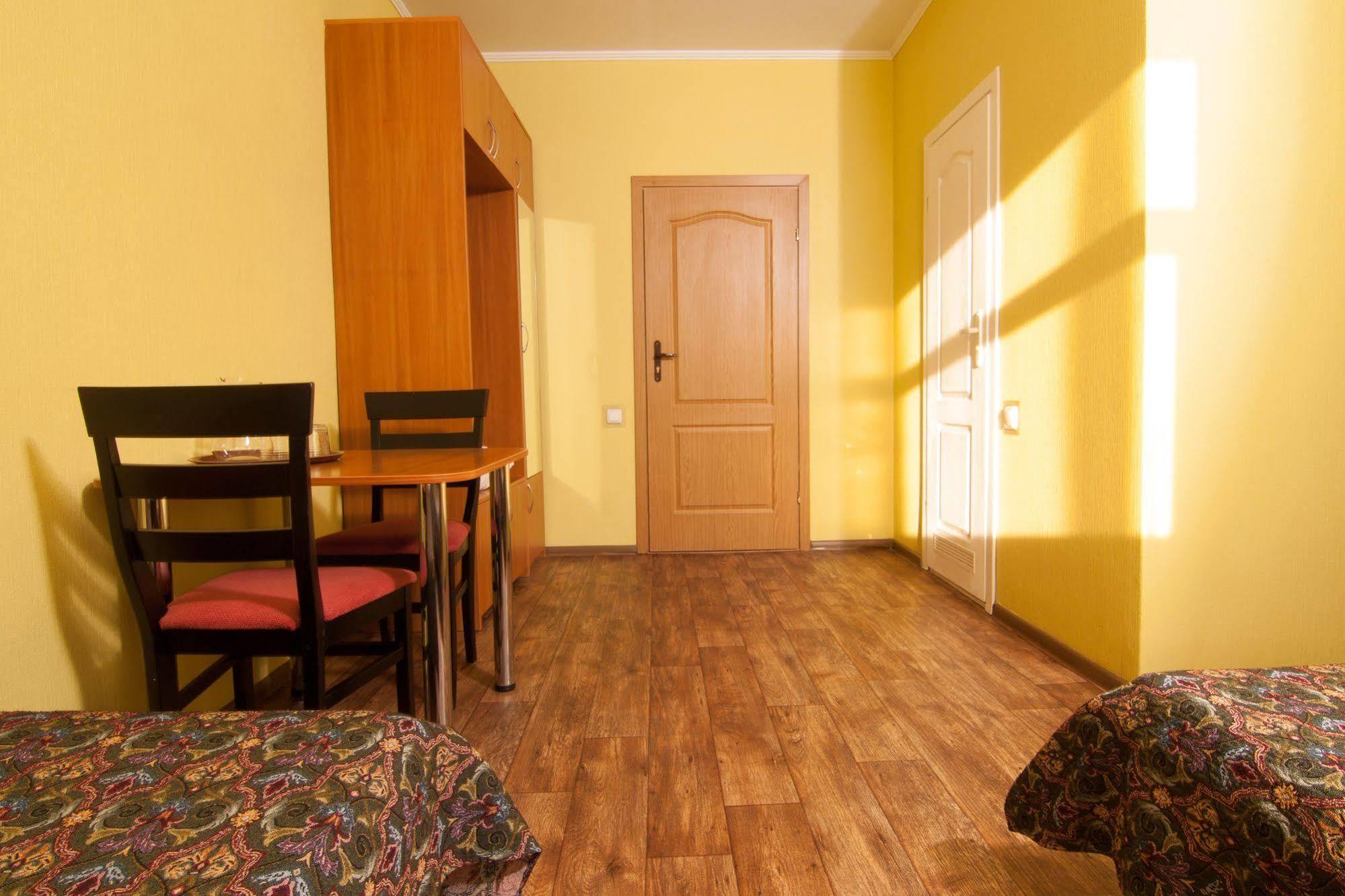 Mini-Hotel On Geroiv Energetykiv Street 18 Kiev Exterior foto